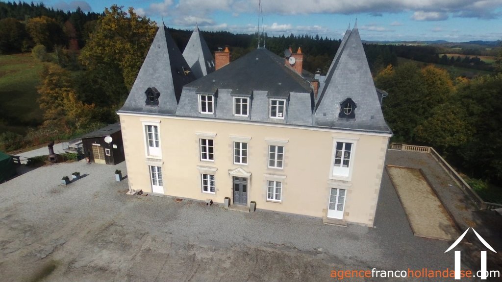 Château à vendre chateauneuf la foret, limousin, Li724 Image - 8