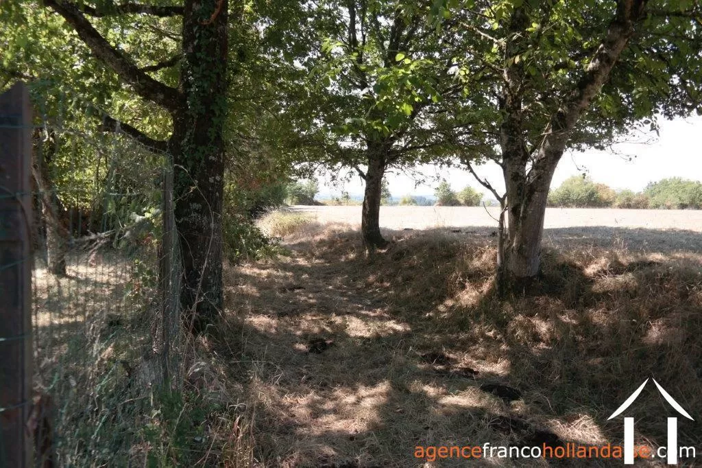 Terrain avec CU à vendre le lonzac, limousin, Li810 Image - 14