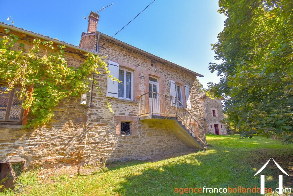 Maison avec gite à vendre neuvic entier, limousin, Li849 Image - 41