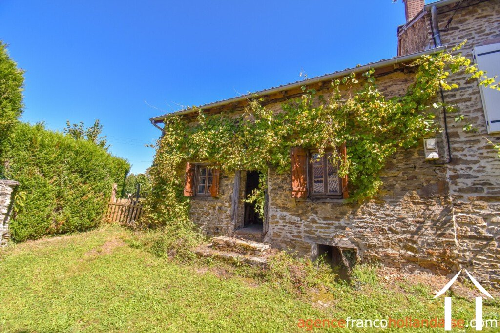 Maison avec gite à vendre neuvic entier, limousin, Li849 Image - 42