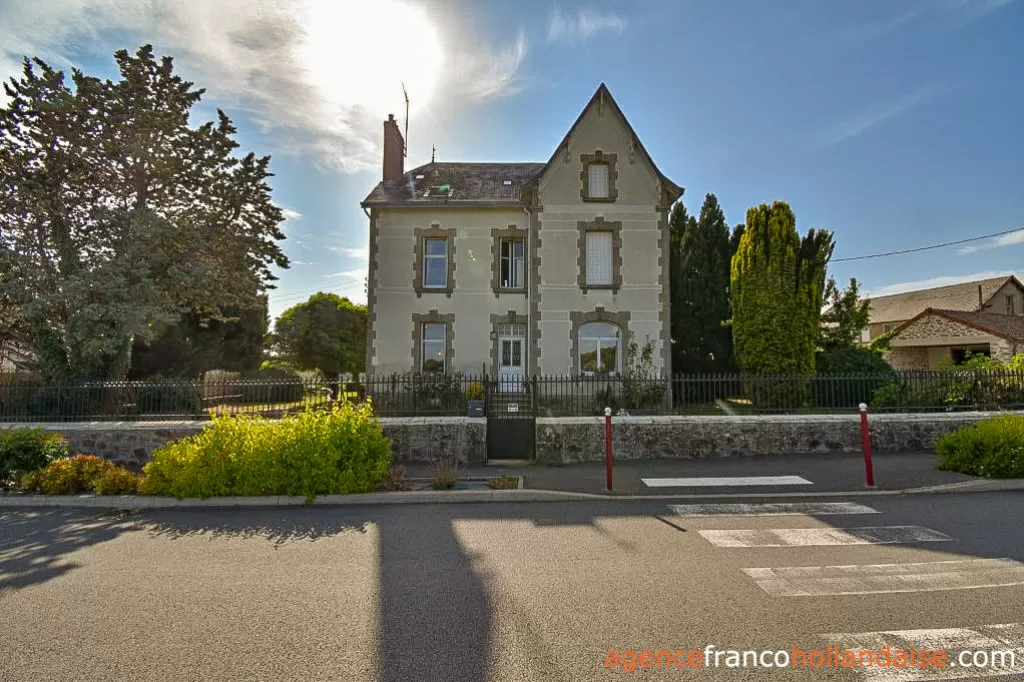 Maison de bourg à vendre chamborand, limousin, Li860 Image - 1