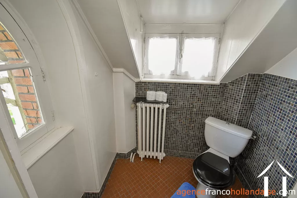 Maison avec gite à vendre bourganeuf, limousin, Li887 Image - 20