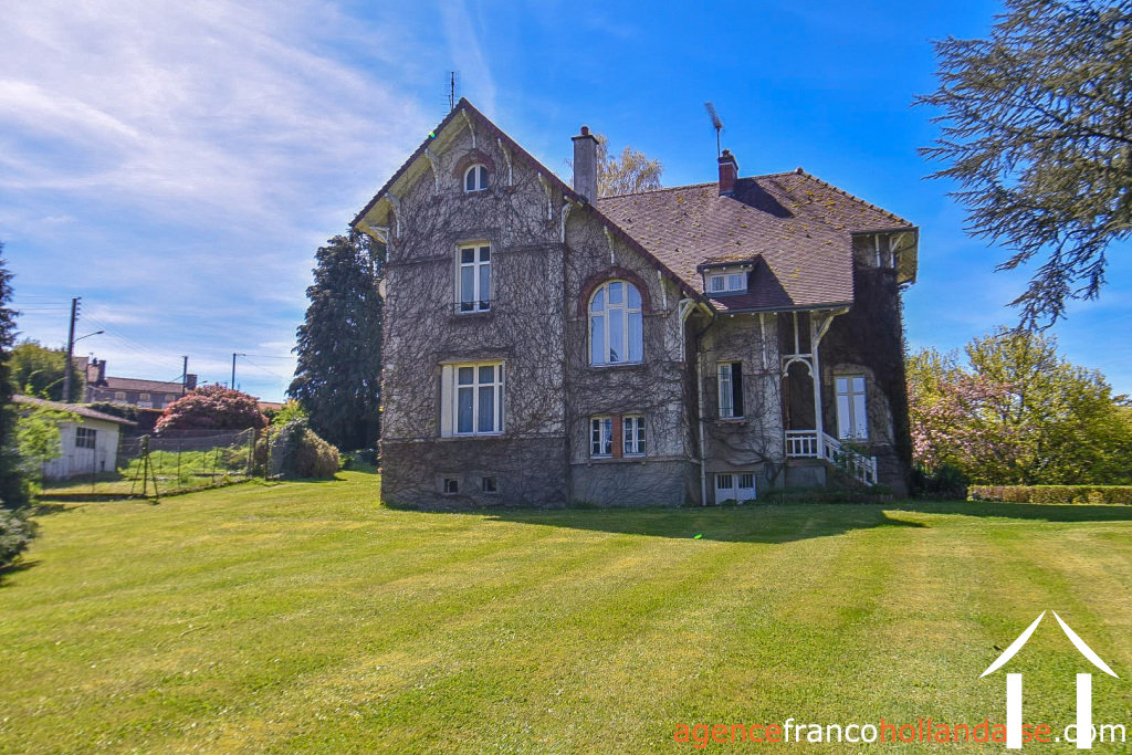 Maison avec gite à vendre bourganeuf, limousin, Li887 Image - 2