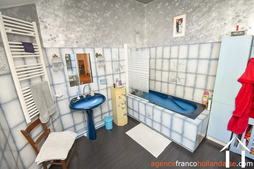 Maison de bourg à vendre la croisille sur briance, limousin, Li891 Image - 18