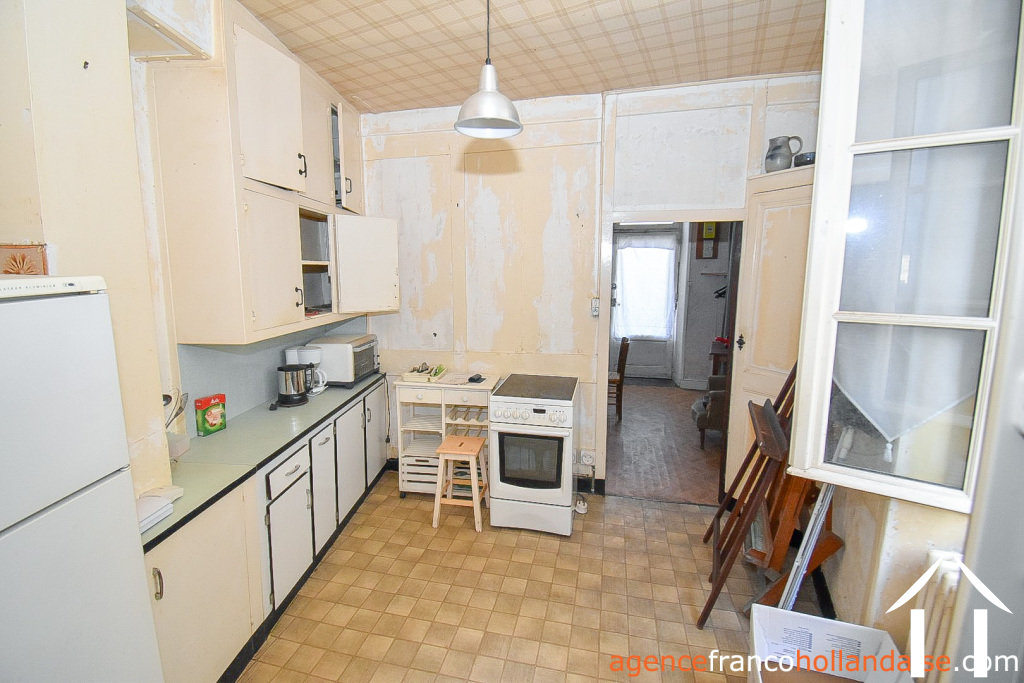 Maison de bourg à vendre eymoutiers, limousin, Li892 Image - 5