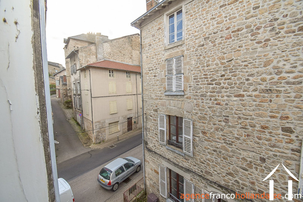 Maison de bourg à vendre eymoutiers, limousin, Li892 Image - 24