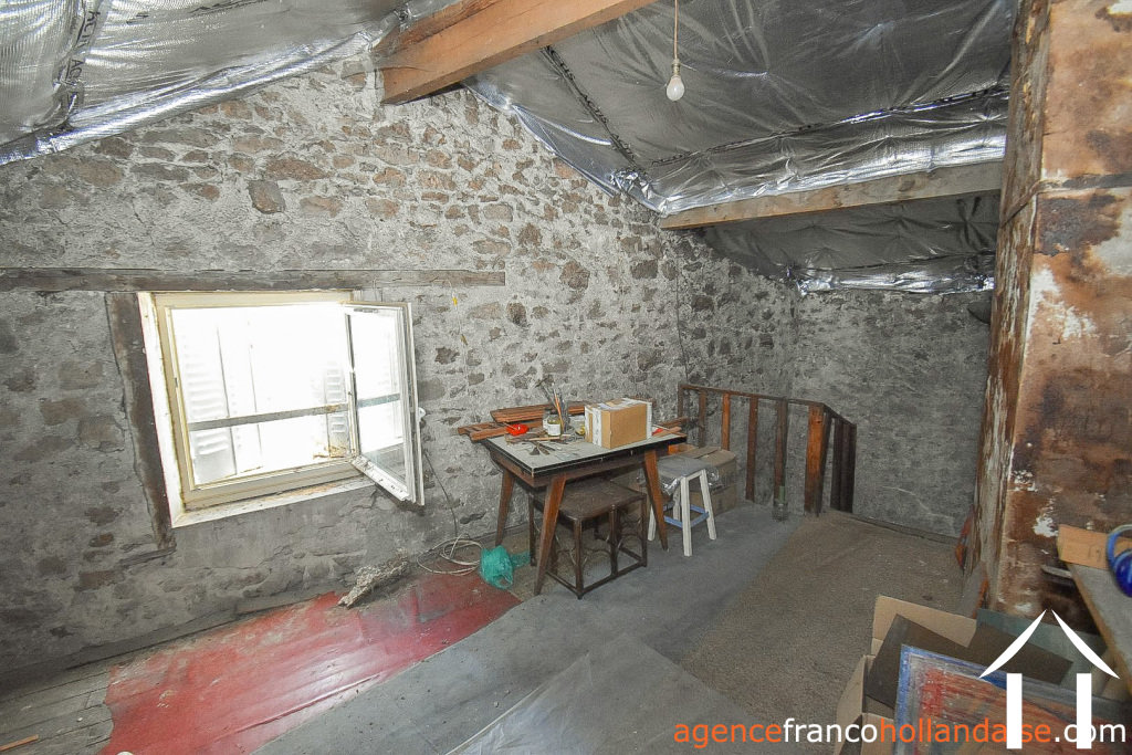 Maison de bourg à vendre eymoutiers, limousin, Li892 Image - 23
