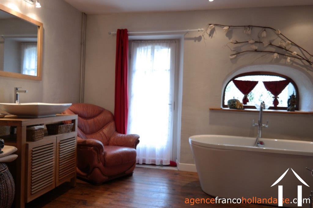 Maison en pierre à vendre eymoutiers, limousin, Li899 Image - 8