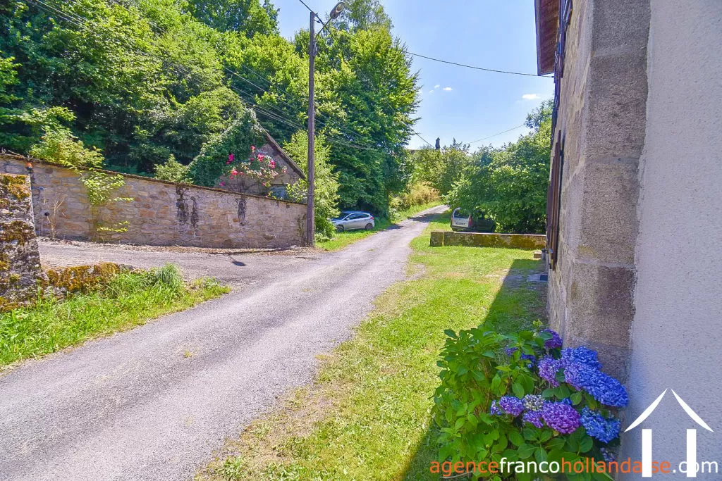 Maison à vendre nedde, limousin, Li913 Image - 32