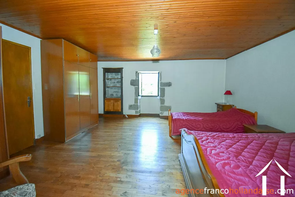Maison à vendre nedde, limousin, Li913 Image - 20
