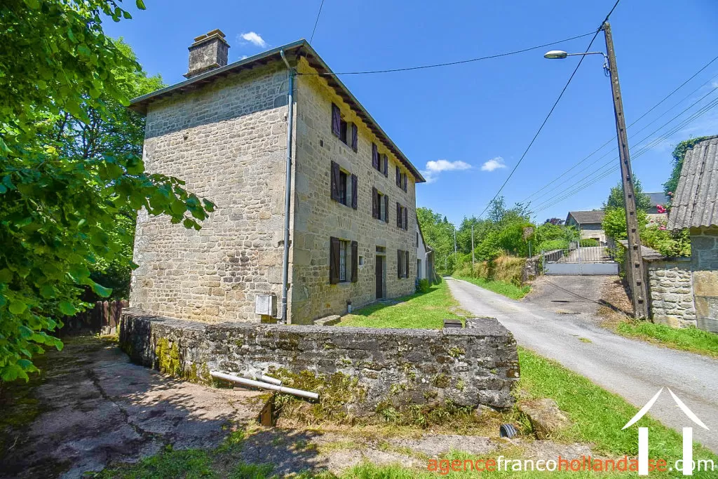 Maison à vendre nedde, limousin, Li913 Image - 28