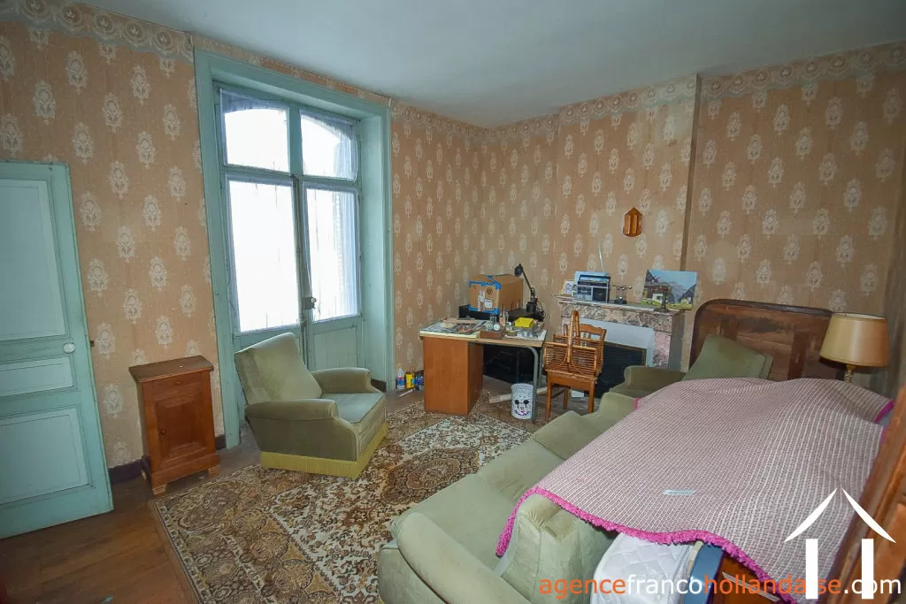 Maison de bourg à vendre surdoux, limousin, Li917 Image - 32