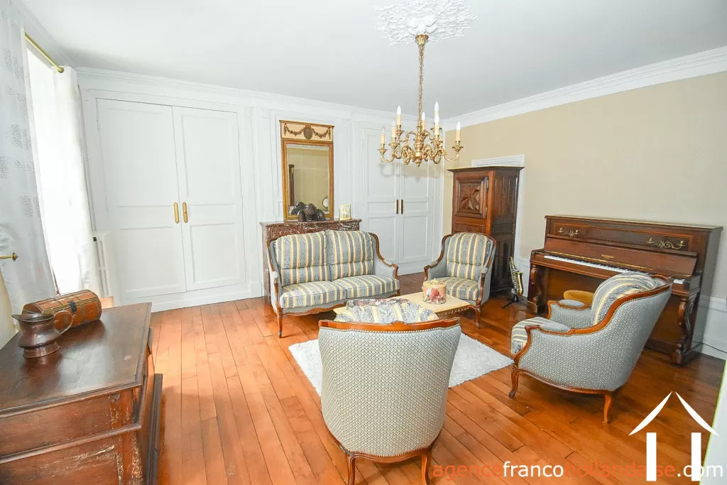 Manoir à vendre ussel, auvergne, Li944 Image - 7