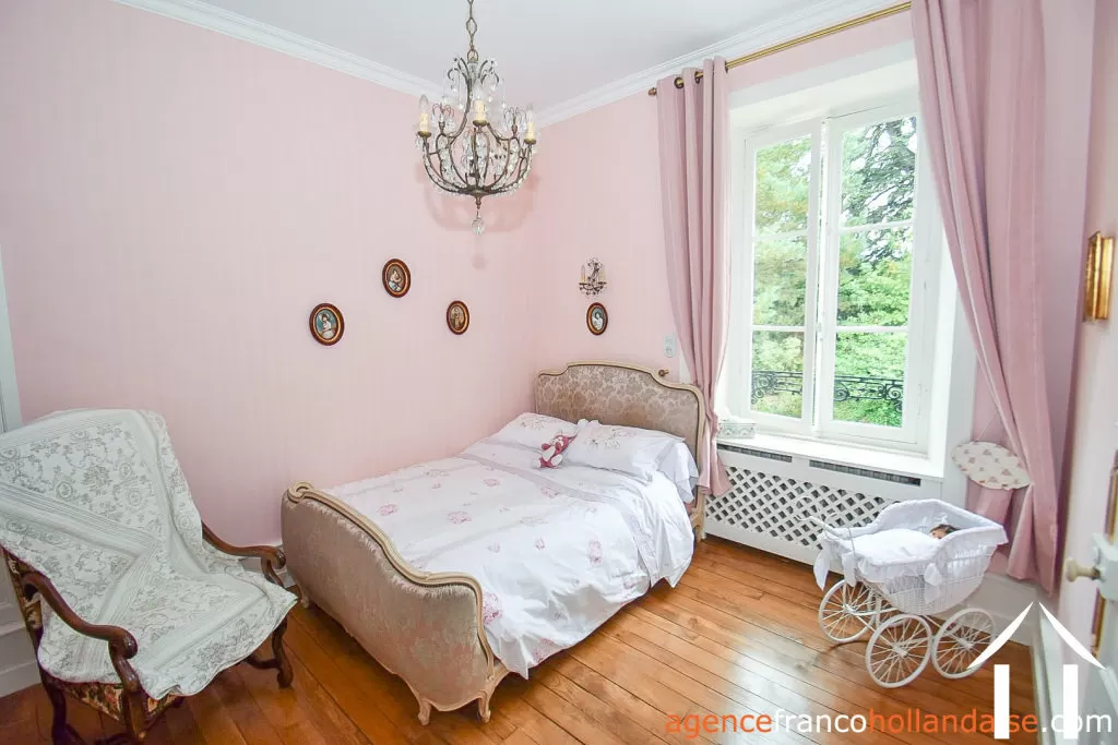 Manoir à vendre ussel, auvergne, Li944 Image - 26