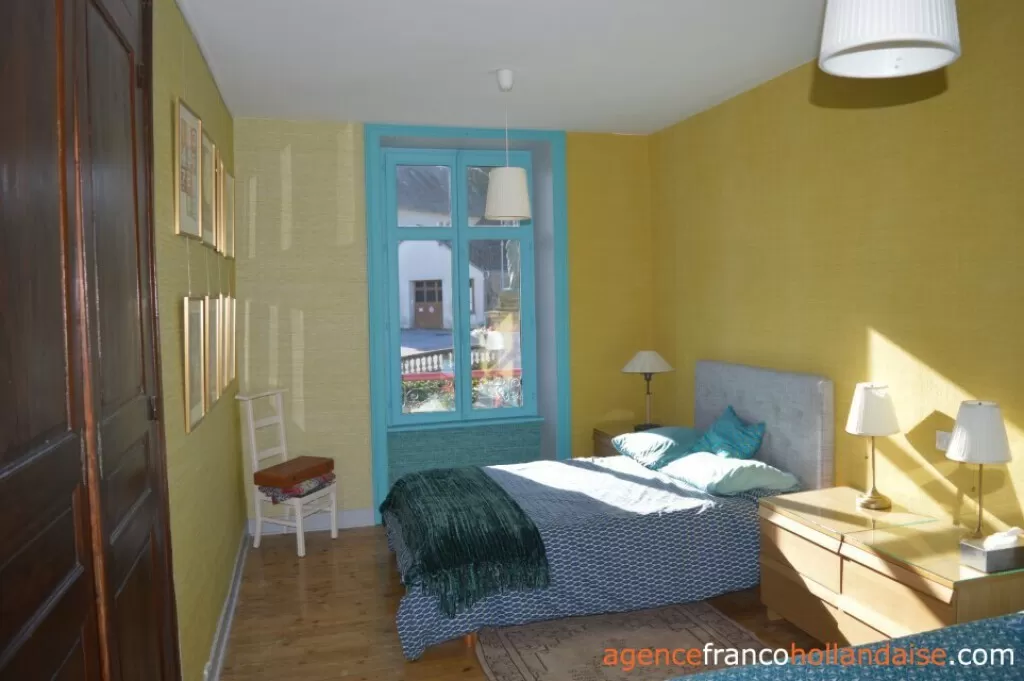 Maison à vendre chateauneuf la foret, limousin, Li952 Image - 12