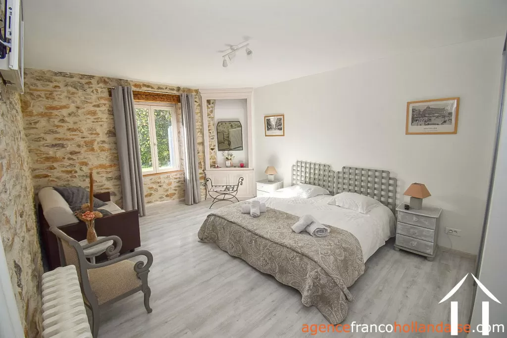 Maison avec gite à vendre la porcherie, limousin, Li956 Image - 28