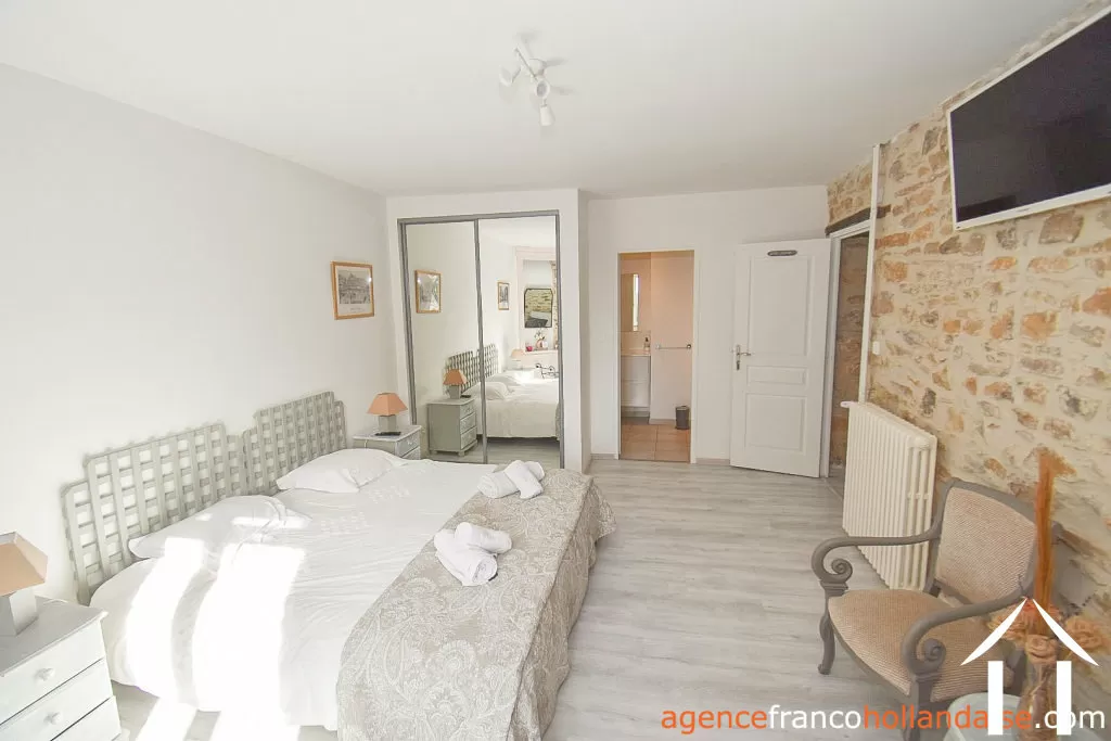 Maison avec gite à vendre la porcherie, limousin, Li956 Image - 31