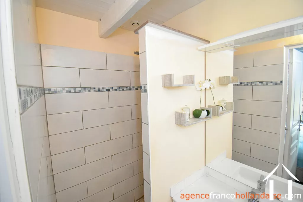 Maison avec gite à vendre la porcherie, limousin, Li956 Image - 41