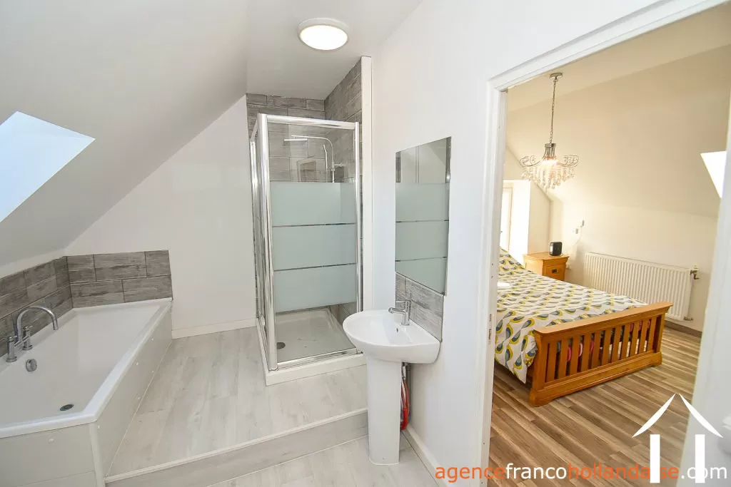 Maison avec gite à vendre parnac, centre, Li963 Image - 22