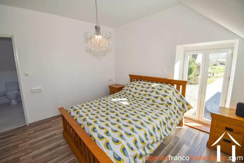 Maison avec gite à vendre parnac, centre, Li963 Image - 24