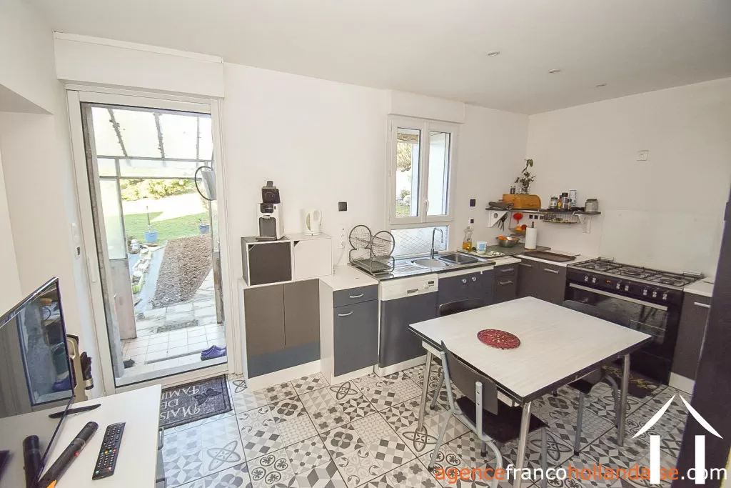 Maison de bourg à vendre la porcherie, limousin, Li966 Image - 10