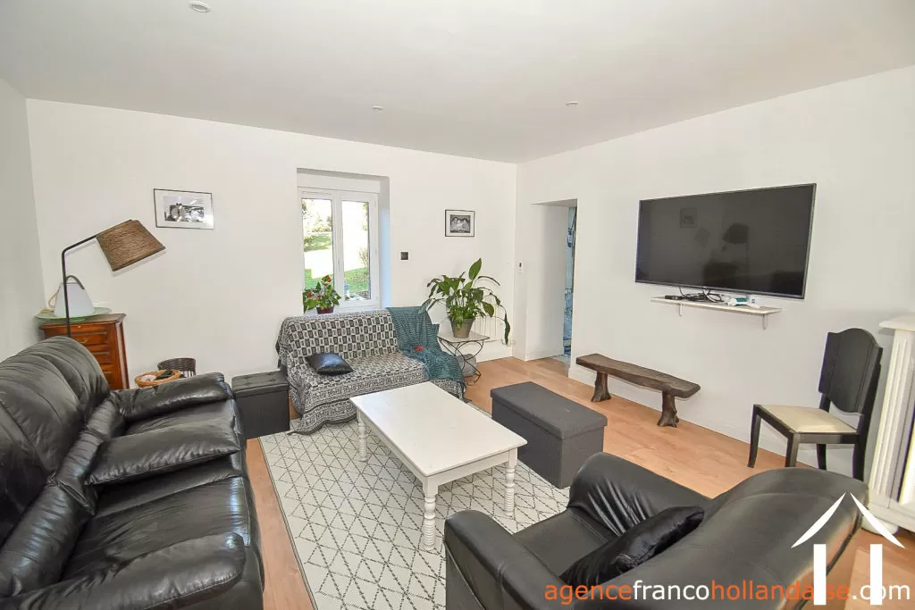 Maison de bourg à vendre la porcherie, limousin, Li966 Image - 7