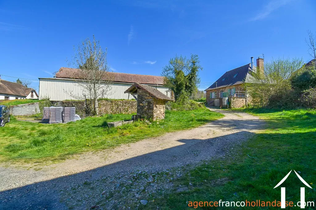 Maison à vendre meuzac, limousin, Li985 Image - 43