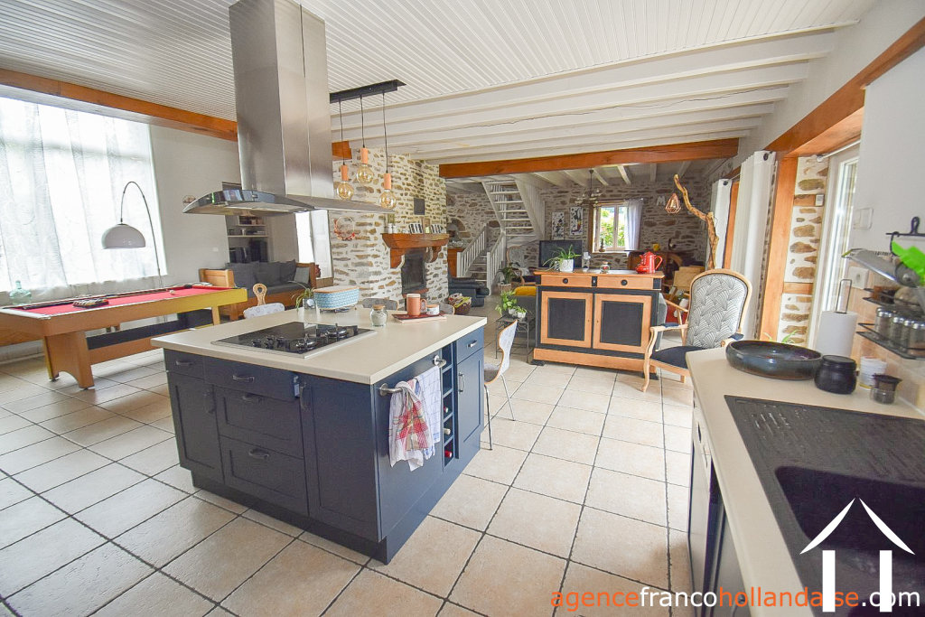 Maison à vendre chateauneuf la foret, limousin, Li990 Image - 10