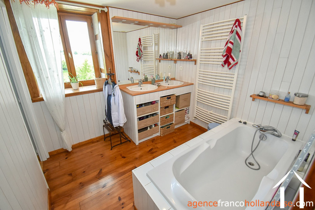 Maison à vendre chateauneuf la foret, limousin, Li990 Image - 29