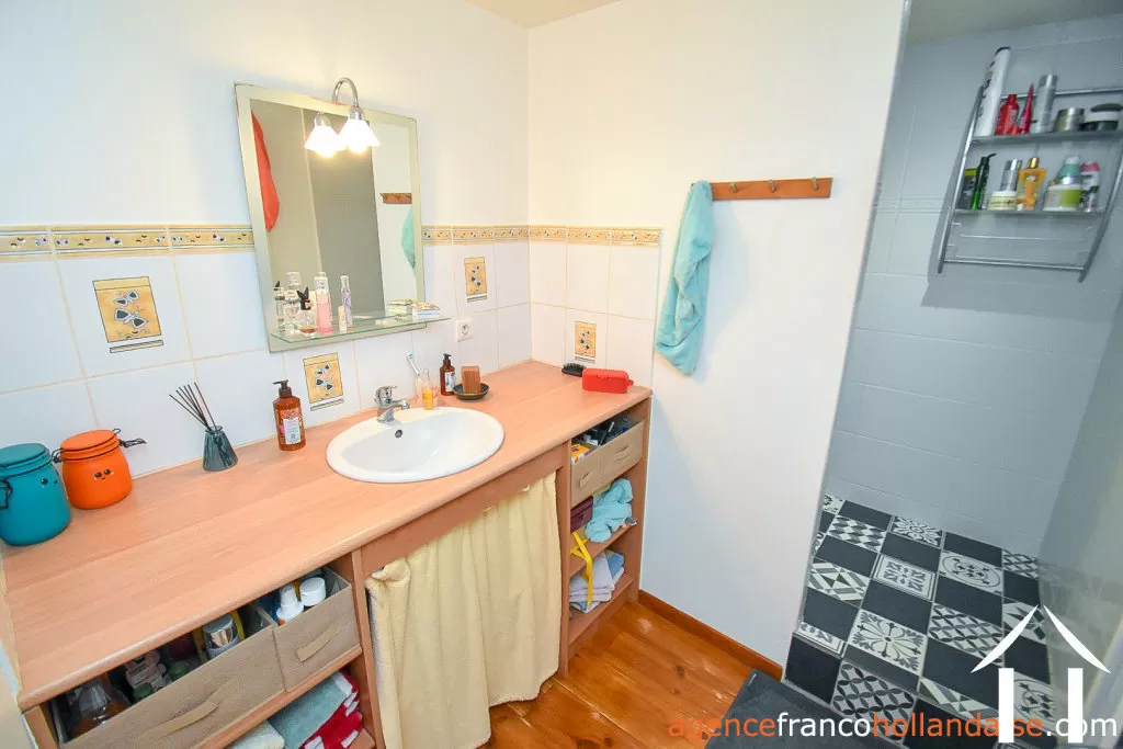 Maison à vendre chateauneuf la foret, limousin, Li990 Image - 30