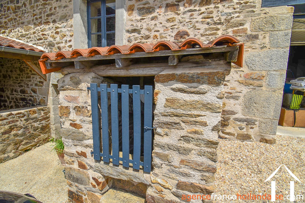 Maison à vendre chateauneuf la foret, limousin, Li990 Image - 40