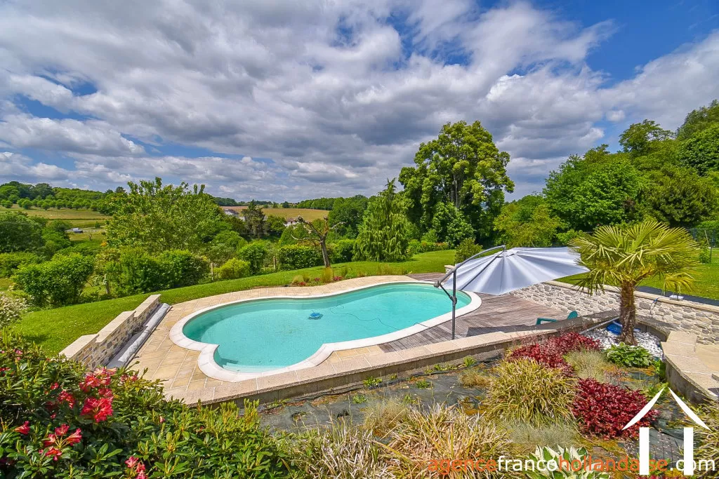 Maison à vendre chateauneuf la foret, limousin, Li990 Image - 2