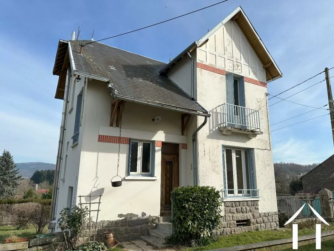 Maison à vendre le mayet de montagne, auvergne, AP030071072 Image - 1