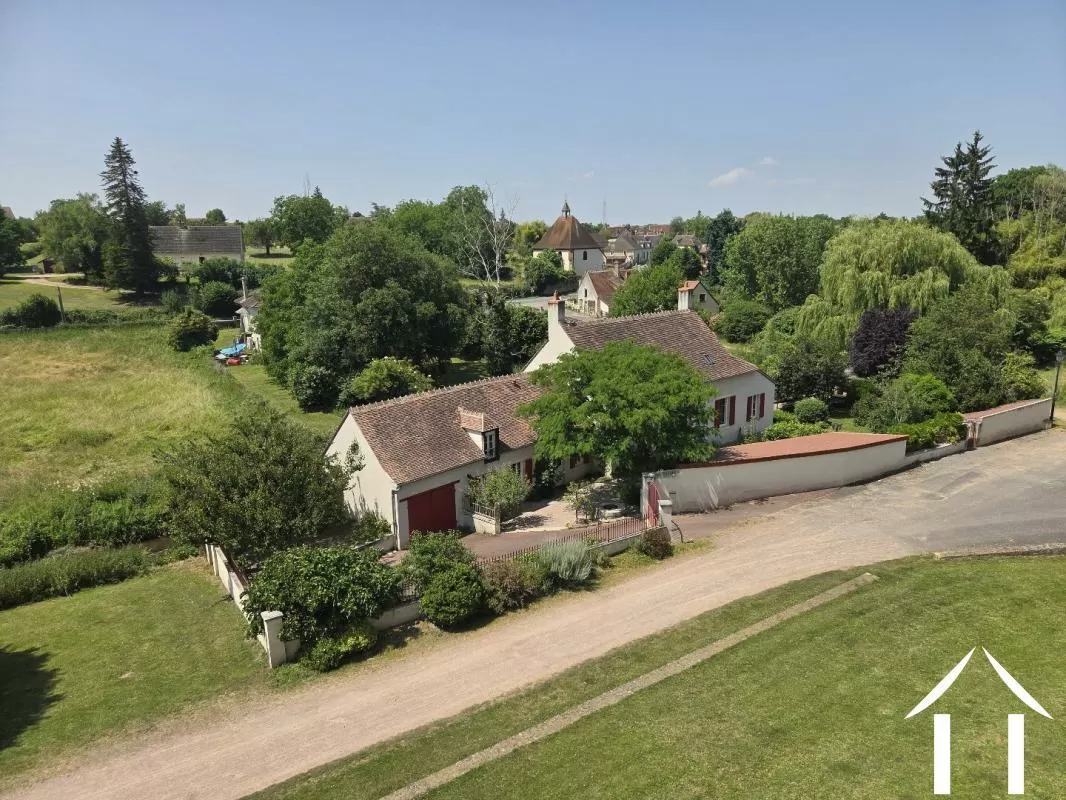 Maison à vendre ainay le chateau, auvergne, AP030071108 Image - 2