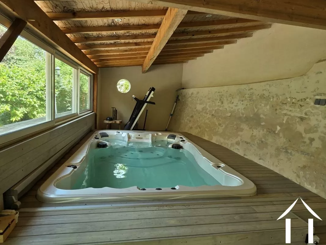 Maison à vendre ainay le chateau, auvergne, AP030071108 Image - 7