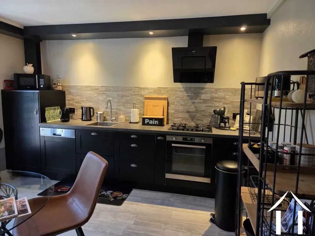 Maison de bourg à vendre creuzier le vieux, auvergne, AP030071119 Image - 8