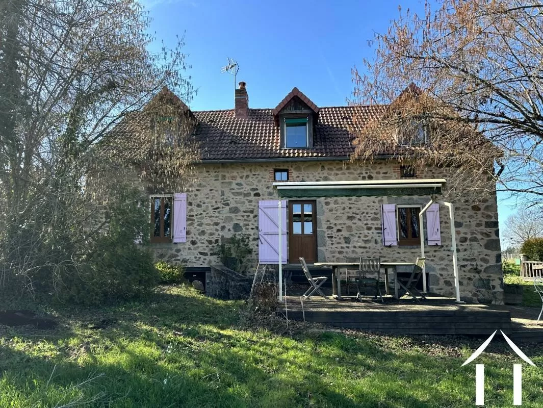Maison en pierre à vendre arronnes, auvergne, AP030071120 Image - 1