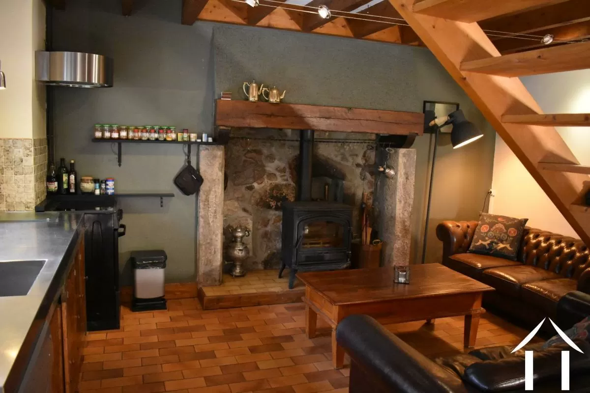 Maison à vendre le mayet de montagne, auvergne, AP030071124 Image - 2