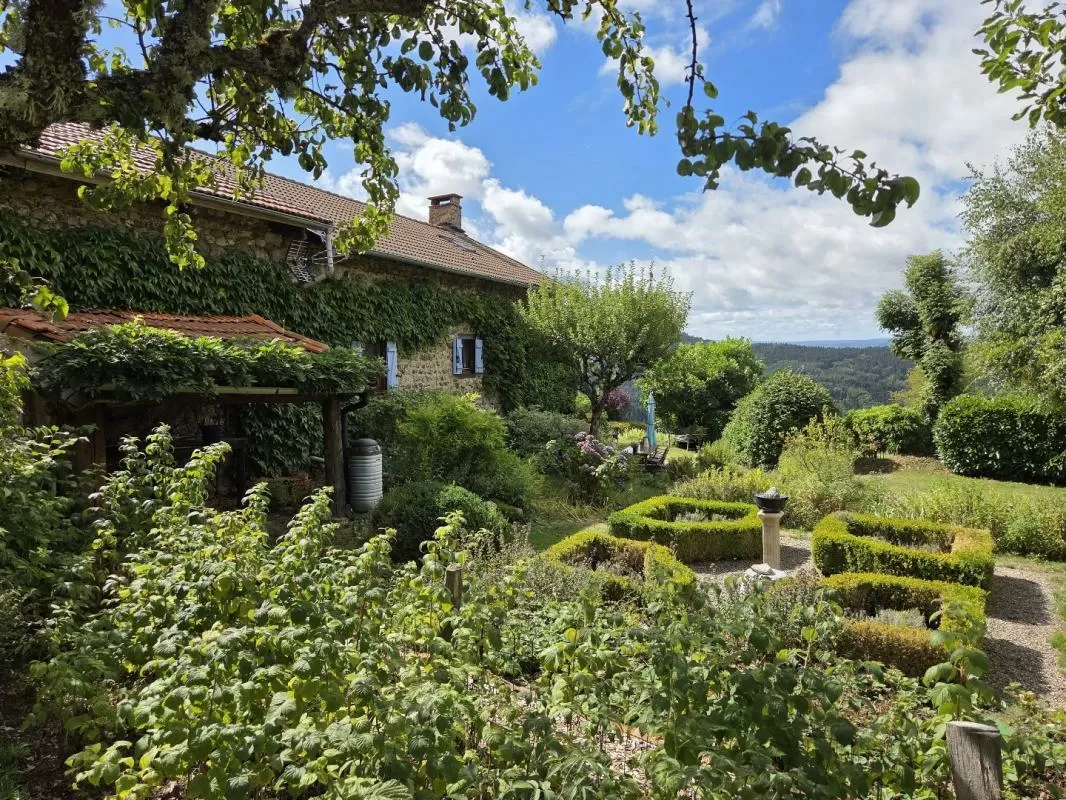 Maison en pierre à vendre valcivieres, auvergne, AP030071137 Image - 13