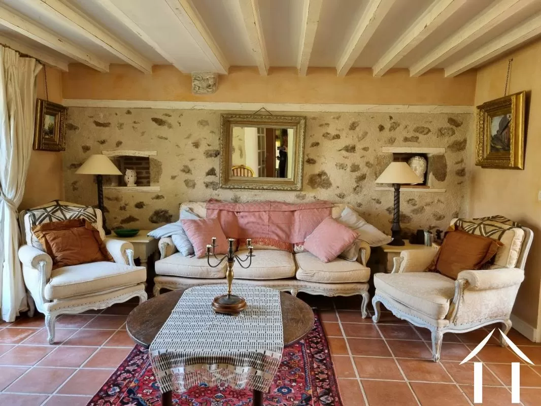 Maison à vendre louroux de beaune, auvergne, AP030071138 Image - 5