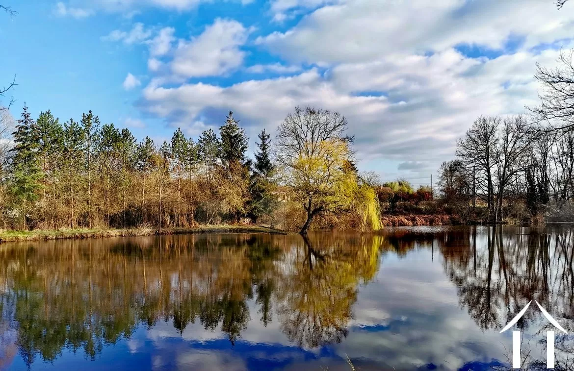 Maison à vendre lurcy levis, auvergne, AP030071139 Image - 1