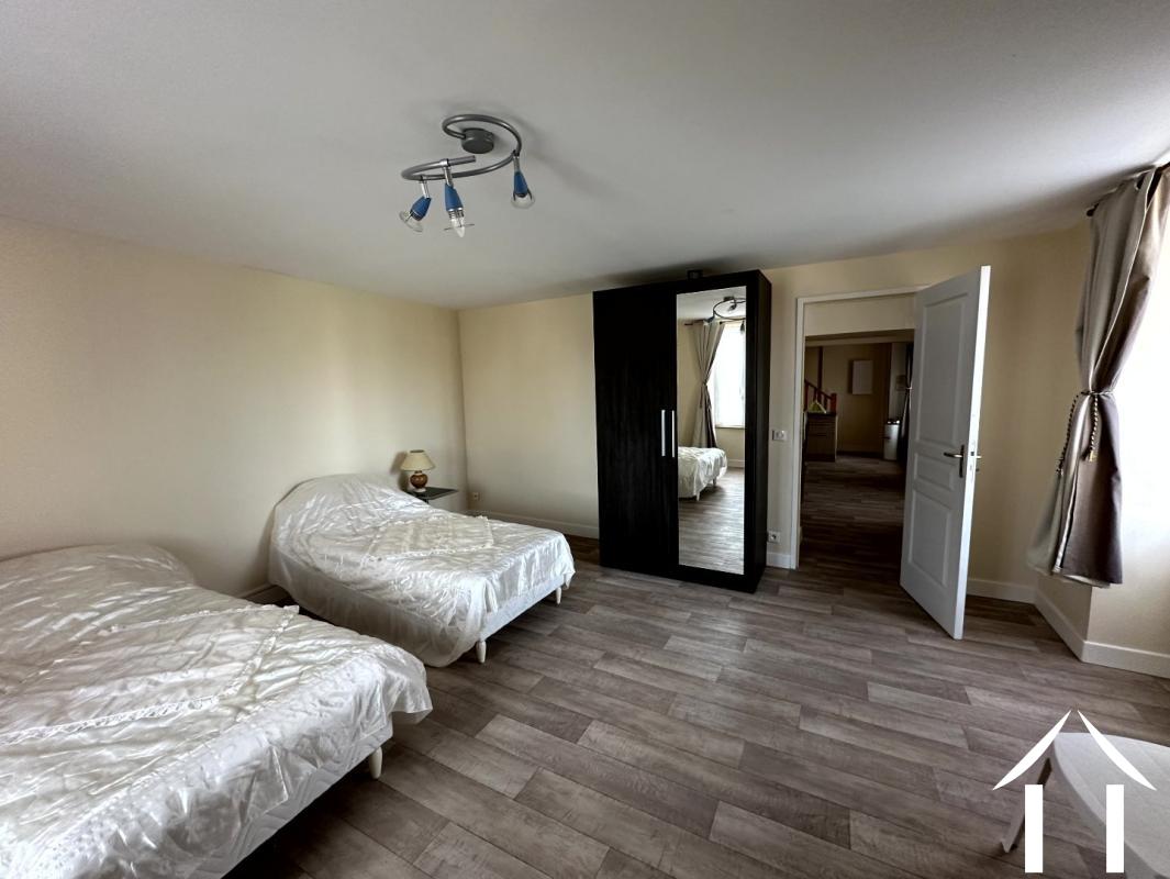 Appartement à vendre le mayet de montagne, auvergne, AP030071146 Image - 3