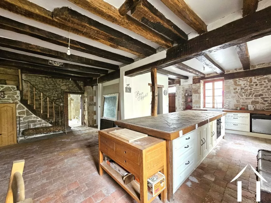 Maison de bourg à vendre couleuvre, auvergne, AP030071170 Image - 2