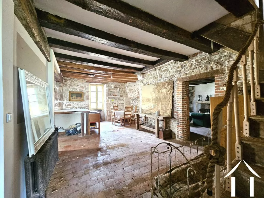Maison de bourg à vendre couleuvre, auvergne, AP030071170 Image - 4