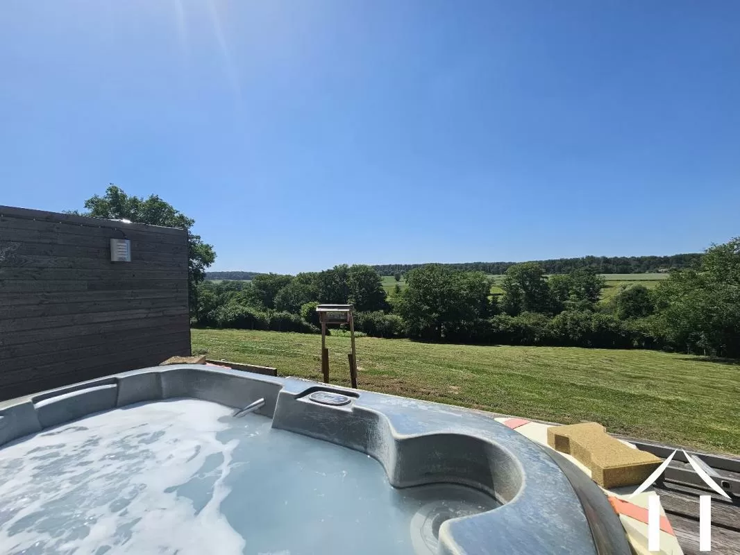 Propriété 1 hectare ++ à vendre cerilly, auvergne, AP030071177 Image - 2