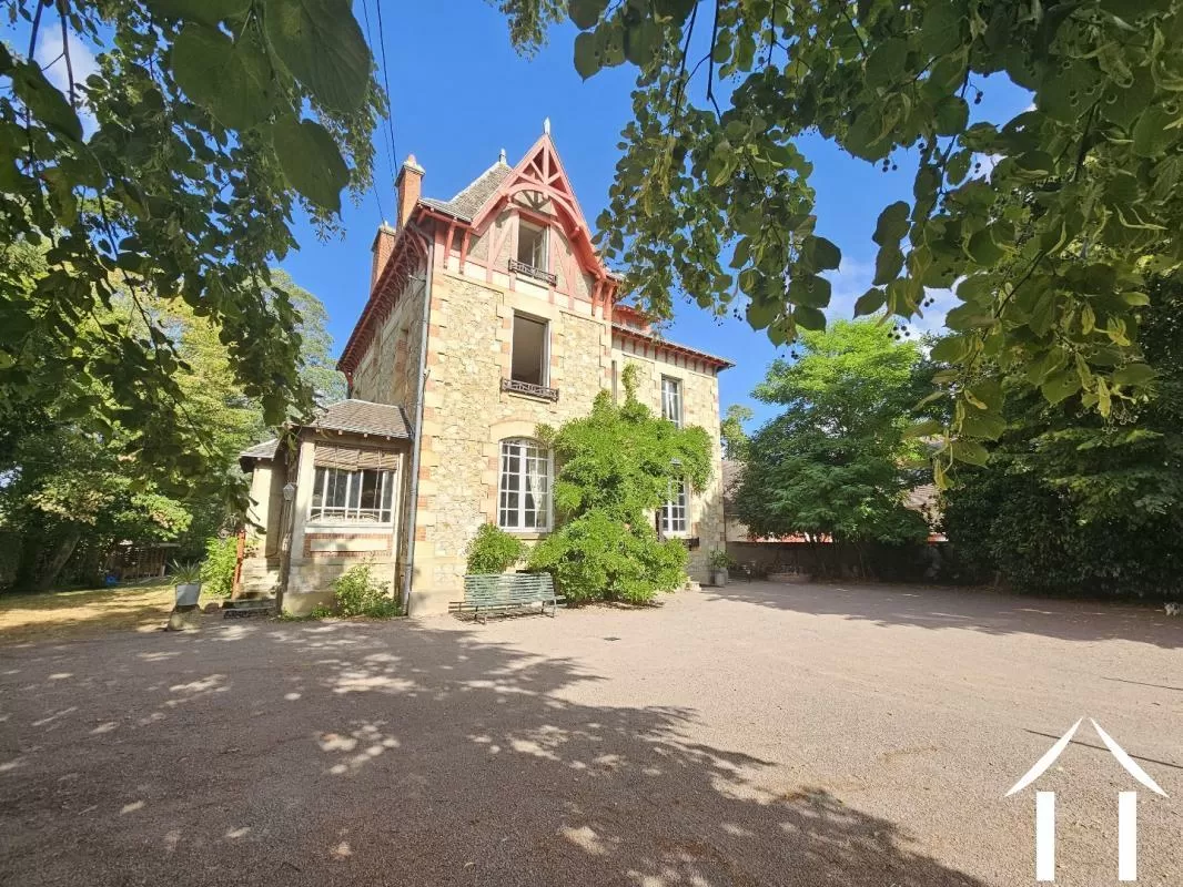 Maison de bourg à vendre cosne d allier, auvergne, AP030071184 Image - 10