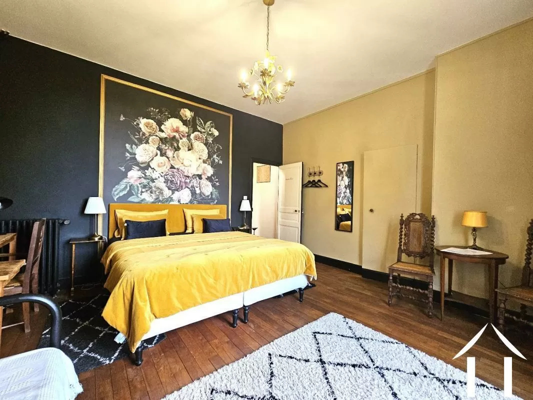 Maison de bourg à vendre cosne d allier, auvergne, AP030071184 Image - 4