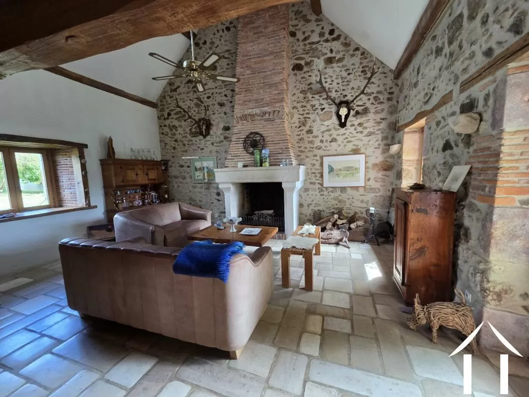 Fermette à vendre st caprais, auvergne, AP030071185 Image - 2
