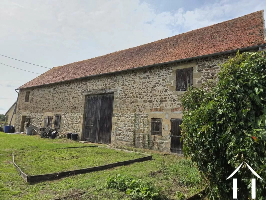 Propriété 1 hectare ++ à vendre st hilaire, auvergne, AP030071195 Image - 6