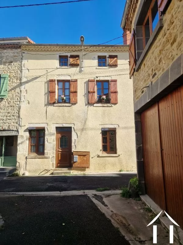 Maison en pierre à vendre ludesse, auvergne, AP030071204 Image - 2